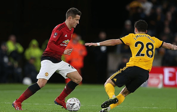 映了国际媒 映了国际媒